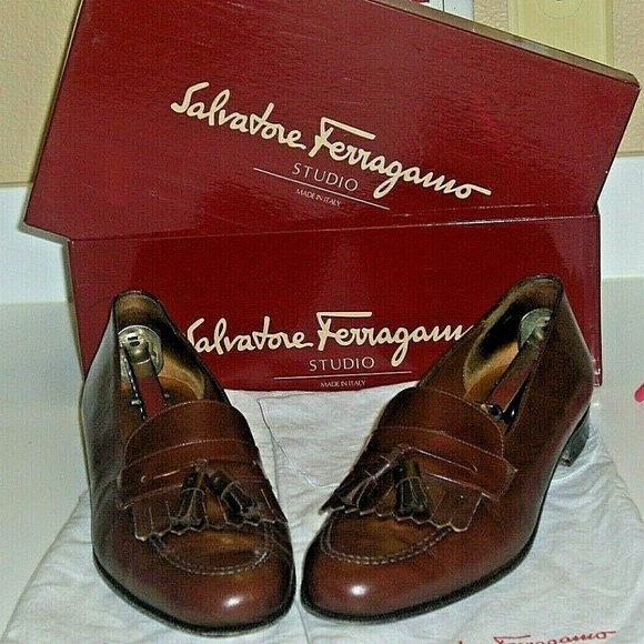 Salvatore Ferragamo Mens Leather Shoes, size 10